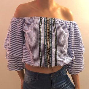 Ruffled sleeves off shoulder puff cropped top